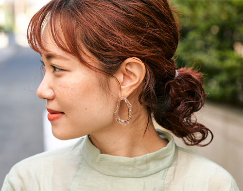 梅雨に負けない！ おしゃれママのまとめ髪アレンジ