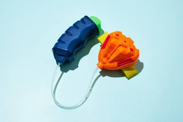 手軽に遊ぼう！ ワンコインで買える水遊びグッズ