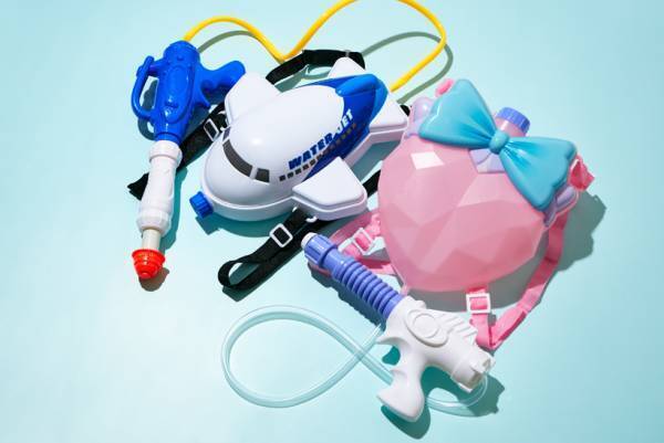 手軽に遊ぼう！ ワンコインで買える水遊びグッズ