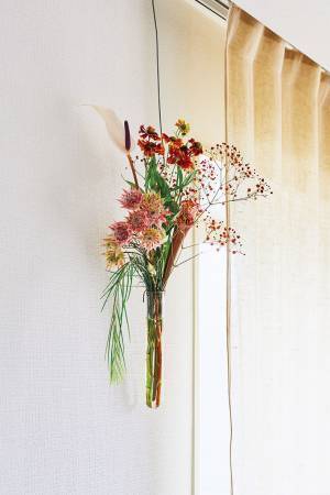 アートみたいに飾りたい。 暮らしの中で楽しむ花の飾り方