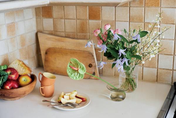 アートみたいに飾りたい。 暮らしの中で楽しむ花の飾り方