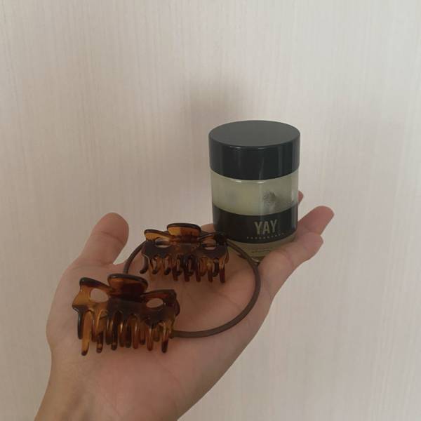 【動画で解説】たった3分で完成！ クリップを使ったまとめ髪アレンジ3選