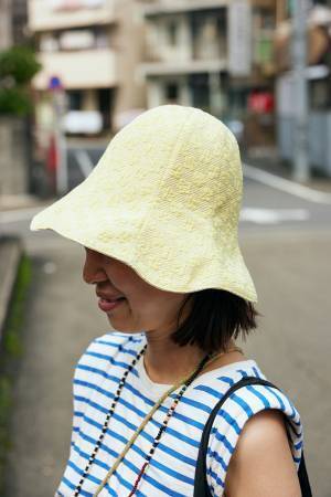 帽子をプラスして夏コーデを格上げ♪ バケットハット＆麦わら帽子