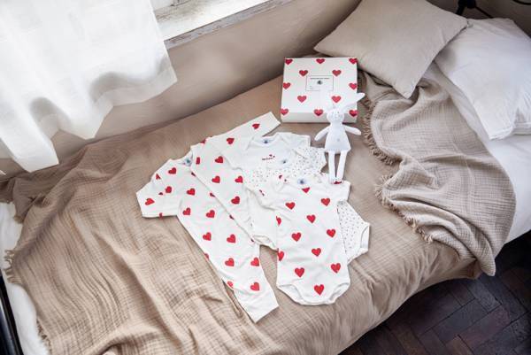 日本限定！ 『プチバトー』からベビー向けのスペシャルギフトセットが登場