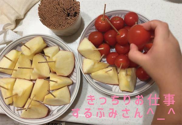 ちっちゃいりんご飴［育児漫画連載］イトウハジメの「ぼくと姪っこのてづくり時間」 Vol.17