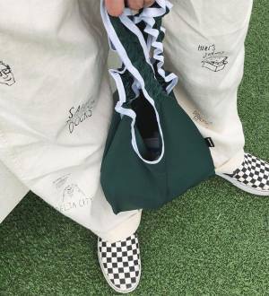 HugMug 最新号の特別付録「#ハグマグフリルバッグ」がおしゃれすぎるとインスタで話題！