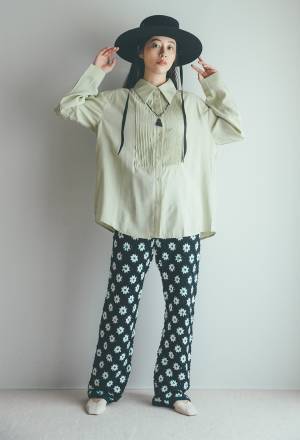 おしゃれな人がこの秋揃えておきたいもの 【 Part1 】柄パンツ ＆ ビッグカラ―