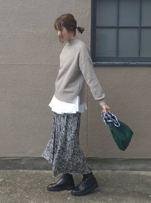 GLOBAL WORKスタッフが素敵にコーデ！ 特別付録「#ハグマグフリルバッグ」