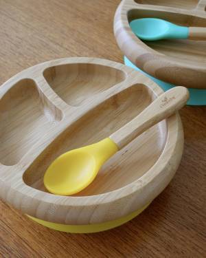 【連載】モデル・武智志穂の沖縄でのんびり双子育児 Vol.4「離乳食に必要なアイテム」