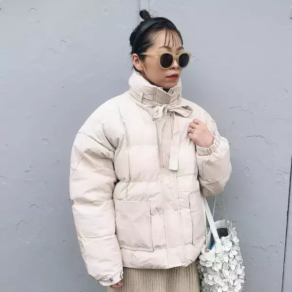 【ファッショントレンド】 極寒の今着たい「白ダウン」＆春気分の「フリル襟」