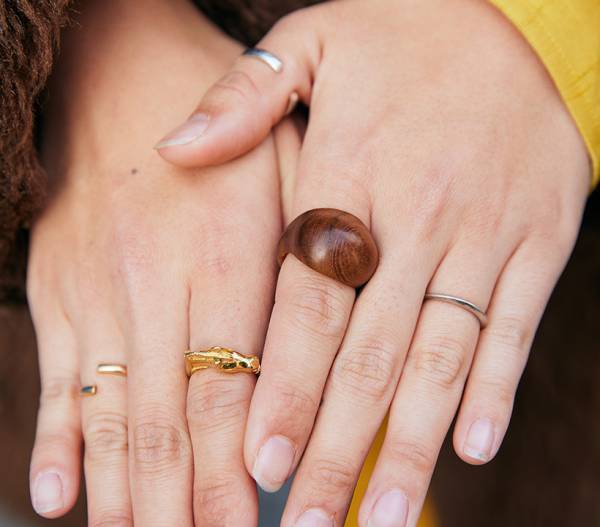 【アクセサリーSNAP】 レイヤードテクニックやひと捻り効いたアイテムなど一挙公開