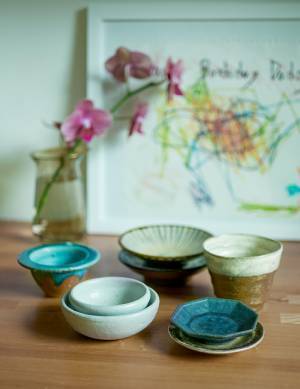 気になるあの人の食器棚＆本棚見せて！ vol.3【食器棚／ファッション＆フードスタイリスト・宇藤えみさん】