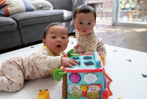 連載 モデル 武智志穂の沖縄でのんびり双子育児 Vol 8 保育園の便利アイテム 21年4月25日 ウーマンエキサイト 1 4