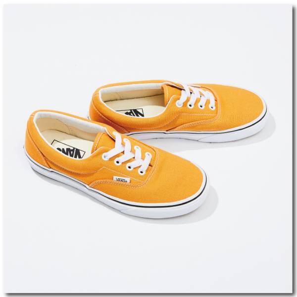 【2021年最新！】 ママにおすすめのメンズライクなスニーカー20選