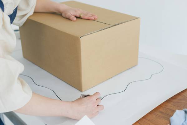 ＜遊べるダンボール工作＞ケーキタワーにキッズ専用パソコンも！