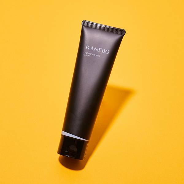 もう気にならない！ テカリ肌・毛穴を解消してくれるコスメ15選