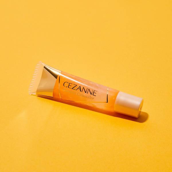 もう気にならない！ テカリ肌・毛穴を解消してくれるコスメ15選