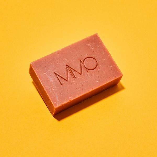 もう気にならない！ テカリ肌・毛穴を解消してくれるコスメ15選