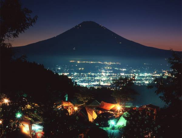 【手ぶらで行けるキャンプ場5選】初心者＆子連れにおすすめ！ 必要な持ちものもチェック！