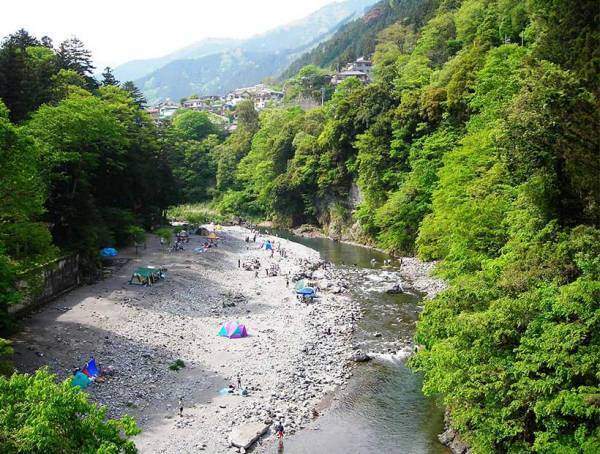 【手ぶらで行けるキャンプ場5選】初心者＆子連れにおすすめ！ 必要な持ちものもチェック！