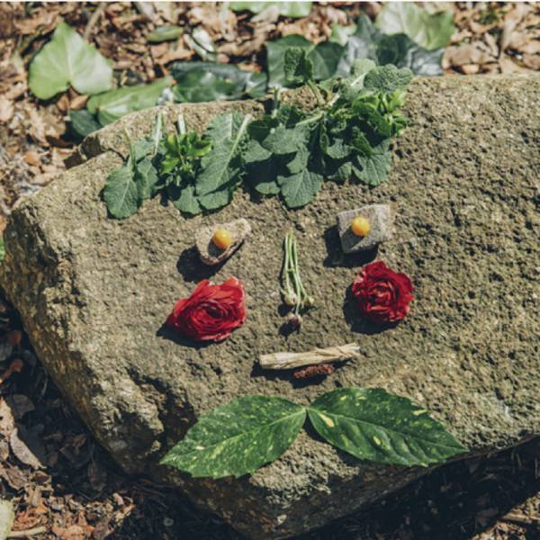 キャンプや公園でできる！ 自然の素材を使った工作遊び6選