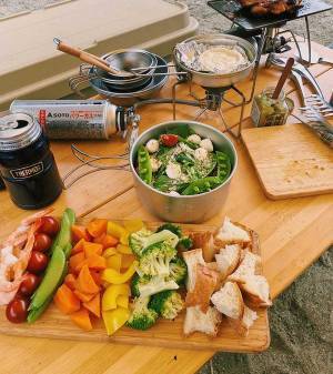 ＜簡単なのに絶品！ キャンプ飯7選＞ 絶対に手に入れたい万能調味料も！