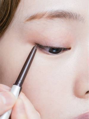 【今すぐ真似したい韓国トレンドメイク】 「クアンクメイク」で抜け感のある洒落顔に