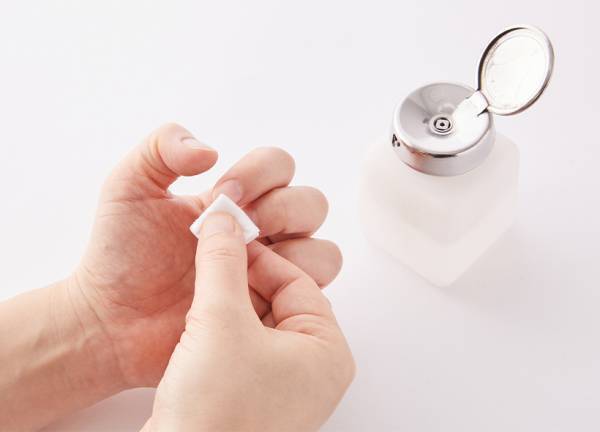 爪先から春を先取り！ すぐマネできるセルフネイル10選