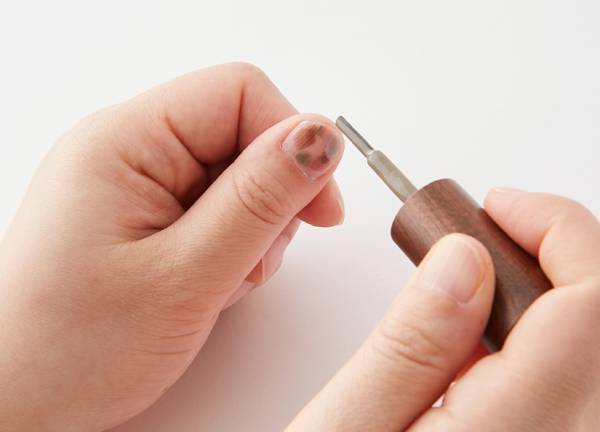 爪先から春を先取り！ すぐマネできるセルフネイル10選