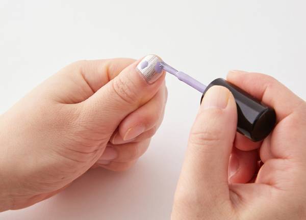 爪先から春を先取り！ すぐマネできるセルフネイル10選