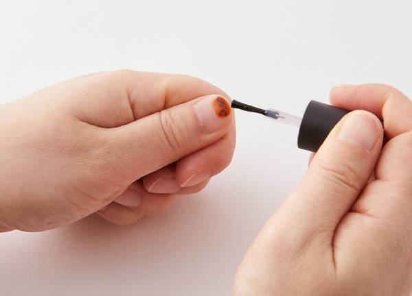 爪先から春を先取り！ すぐマネできるセルフネイル10選