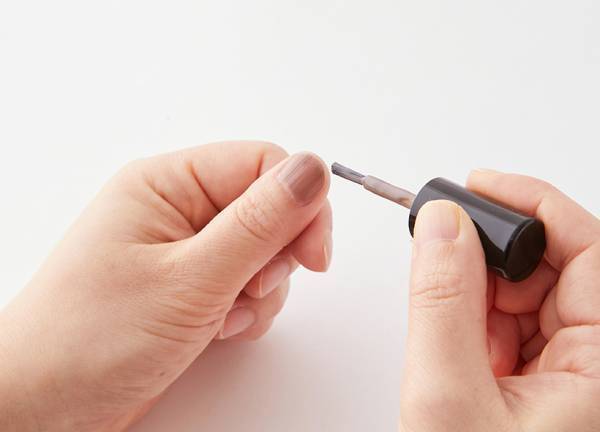 爪先から春を先取り！ すぐマネできるセルフネイル10選