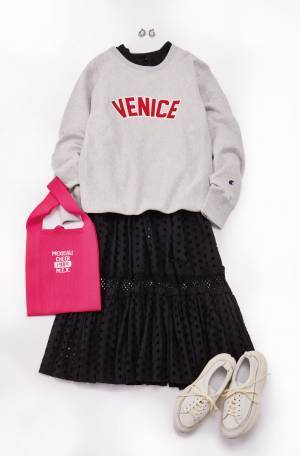 セレモニーにもデイリーにも！ リアルに使える【ブラックワンピース】の着こなし方