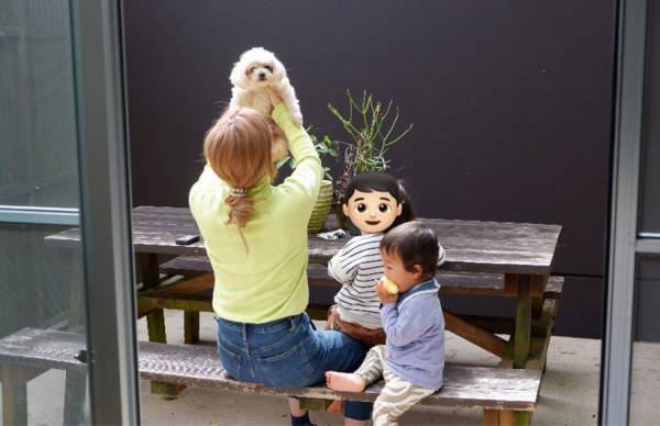 【連載】モデル・武智志穂の沖縄でのんびり双子育児 Vol.18「家族や友人と過ごす愛おしい時間」