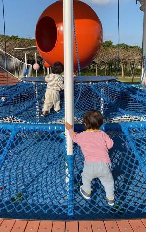 【連載】モデル・武智志穂の沖縄でのんびり双子育児 Vol.18「家族や友人と過ごす愛おしい時間」