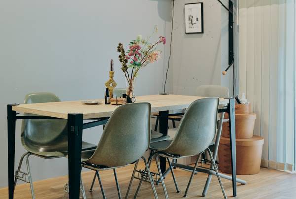 【業界人ママ＆パパが通う 行きつけのインテリアショップ】 vol.3 e.m.営業・PR会社 代表／相澤利佳さん＆上田大輔さん