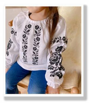 【おしゃれママがこの春購入したファッションアイテム】 鮮やかなカラーが目白押し！