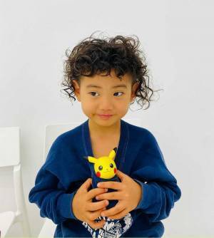 【男の子のパーマスタイル】　おしゃれキッズの間でパーマが流行中？！