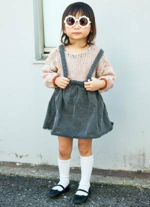 ピンク×ホワイトでフェミニンに♡ モヘアニットでやわらか春コーデ