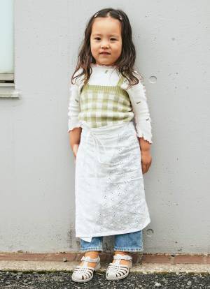 白スカートで爽やかリンク♪ ハンドメイドスカートのレイヤードがグッド