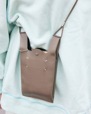 白スカートで爽やかリンク♪ ハンドメイドスカートのレイヤードがグッド