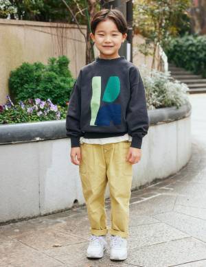 【おしゃれすぎるキッズコーデ 16選】大人顔負けの着こなし！