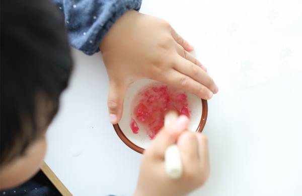 身近な草花を使って遊ぼう！ 草花遊びの4つのアイディア