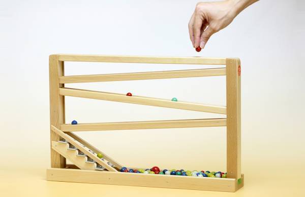 【知っておきたい子どものことvol.2】知育玩具は与え方が大事！