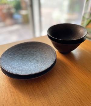 【素敵なママが愛用する食器】 食卓を彩る美しい器の数々をご紹介