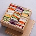 ピクニックに持って行きたい！「レインボーサンドイッチ重」