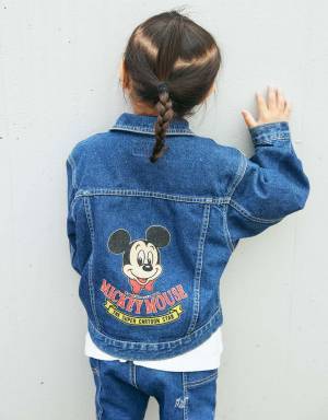 デニムリンクでクールに。セットアップ風のキッズコーデがおしゃれ！