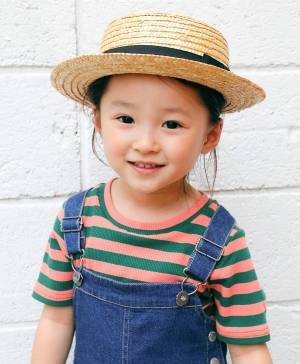 ジューシーなオレンジが主役！ キッズはデニムサロペで夏気分を満喫♪