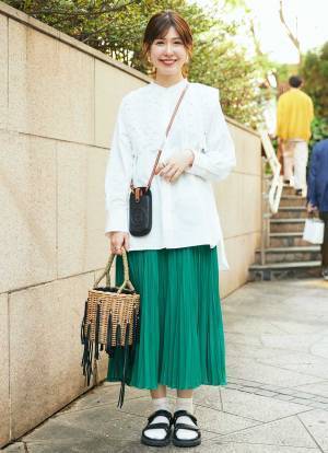 レースをシェアしてエレガンスに。グリーンを投入して旬度もアップ！