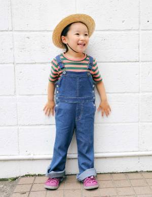 【おしゃれすぎるキッズたちの夏SNAP 9選 】ハッピーな色柄がおしゃれのカギを握る！